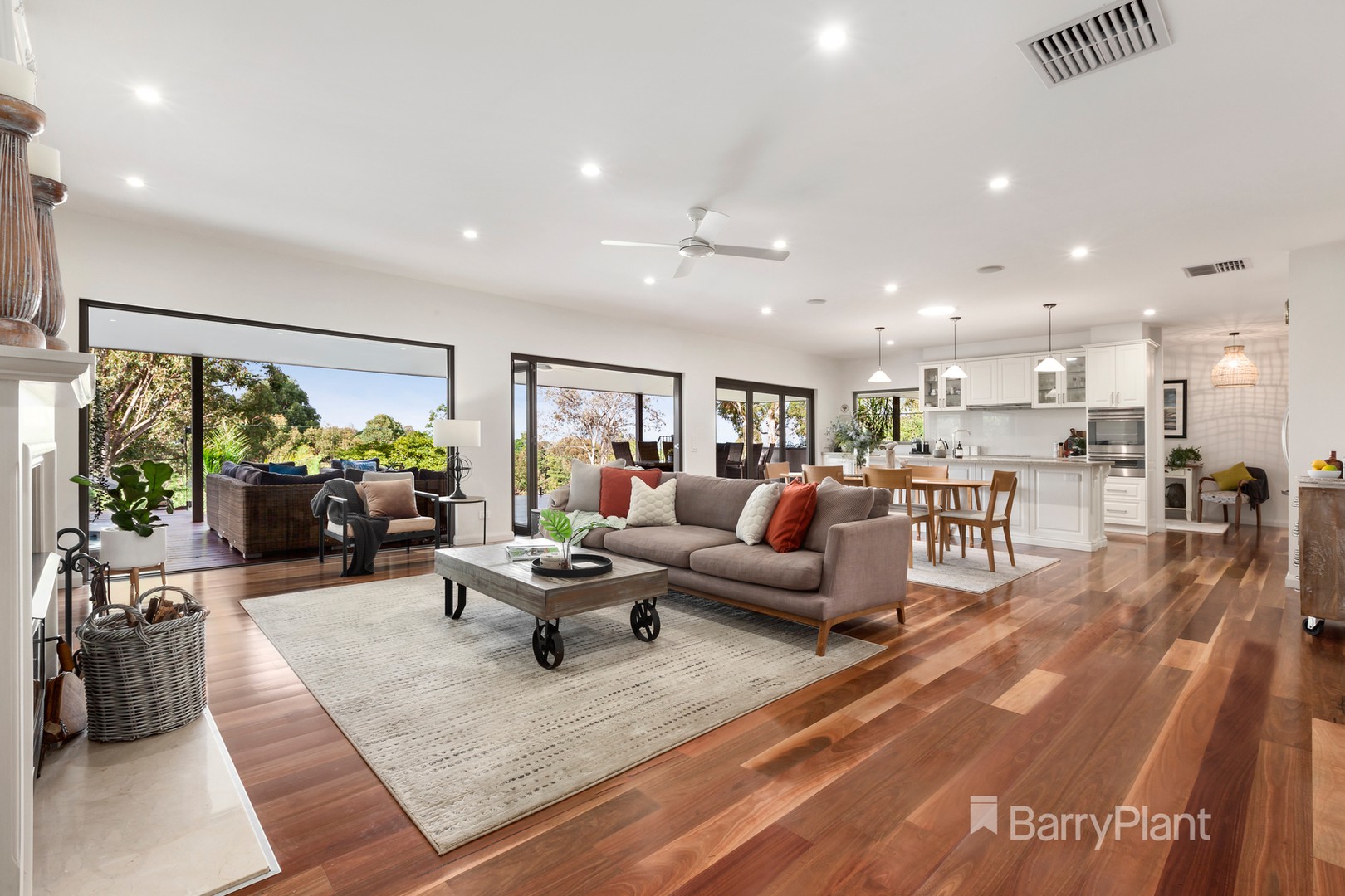 24 North Oatlands Road, Yarrambat, VIC 3091, Doreen - Thumbnail 3