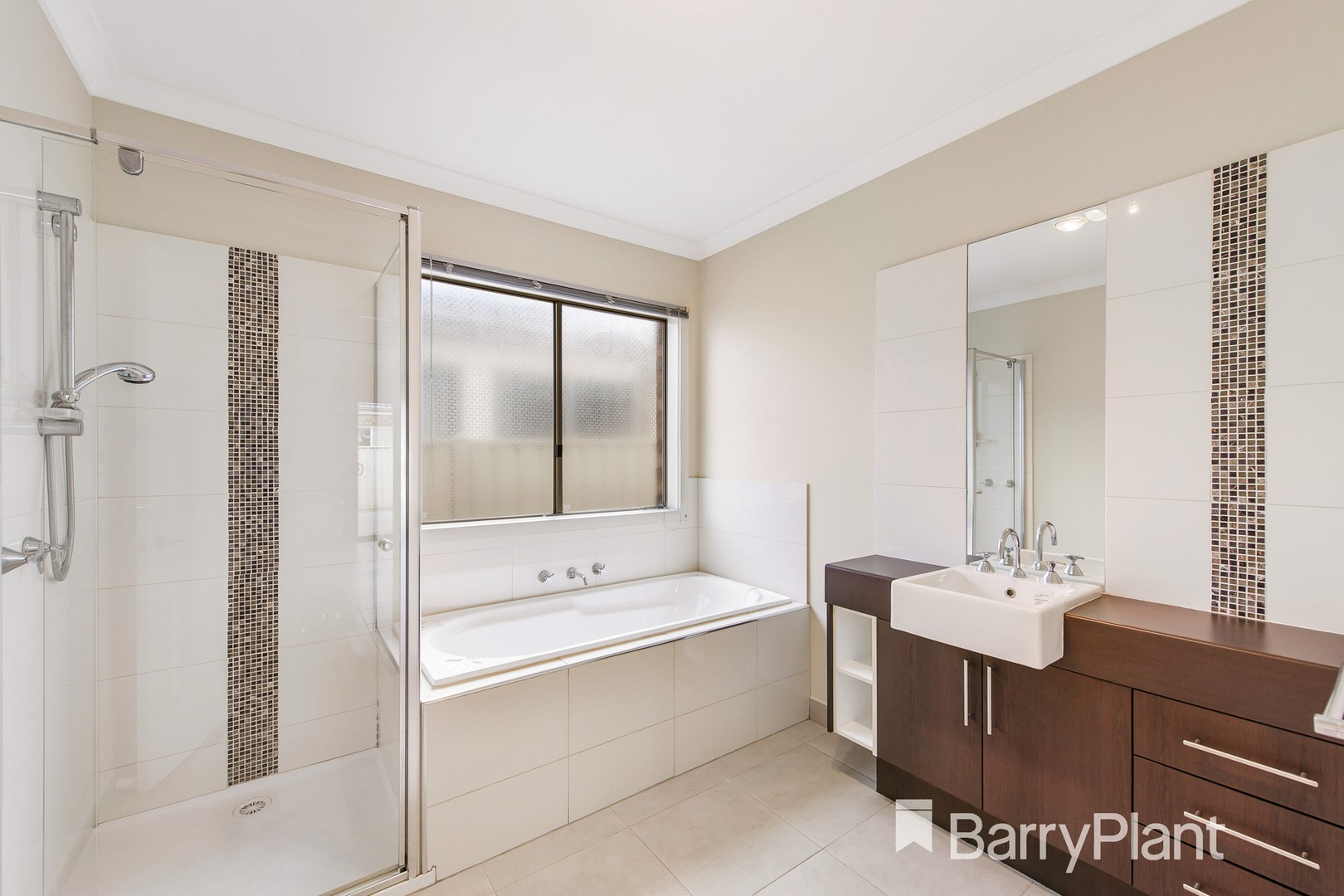24 Paul Harris Drive, Melton West, VIC 3337, Melton West - Thumbnail 8