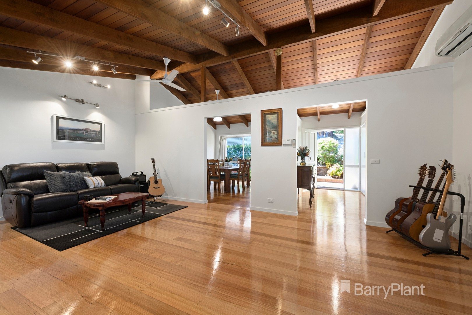 24 Penton CourtDiamond Creek, VIC 3089, Diamond Creek - Thumbnail 2
