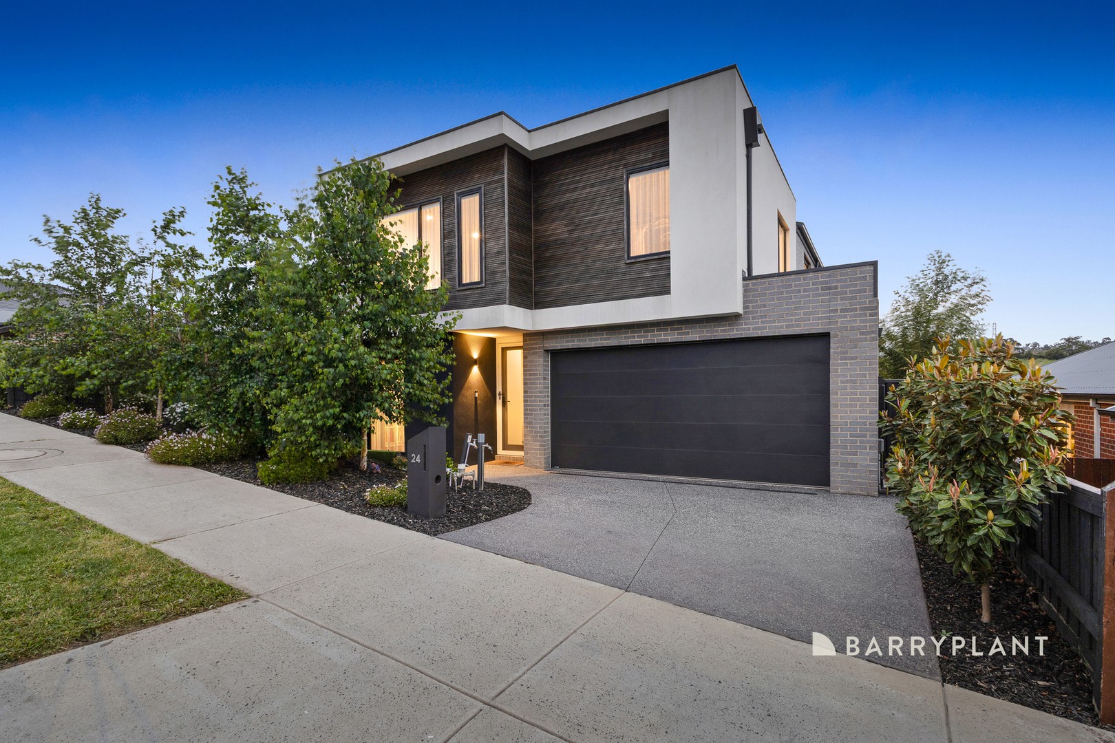 24 Phar Lap Avenue, Officer, VIC 3809 - Thumbnail 2 - 20/11/2025