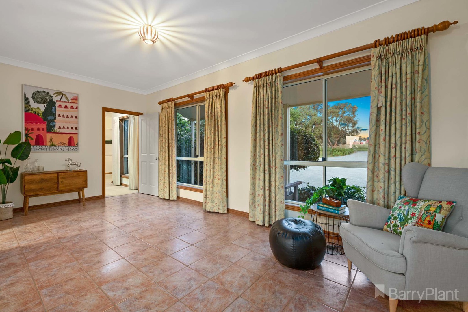 24 Pinehill Drive, Pakenham, VIC 3810, Pakenham - Thumbnail 5