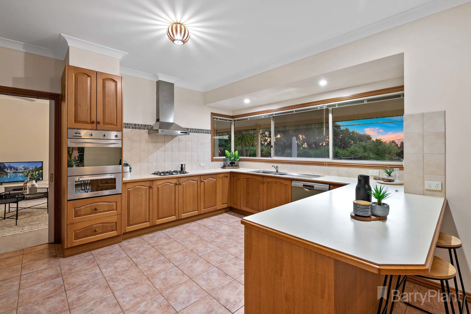 24 Pinehill Drive, Pakenham, VIC 3810, Pakenham - Thumbnail 7