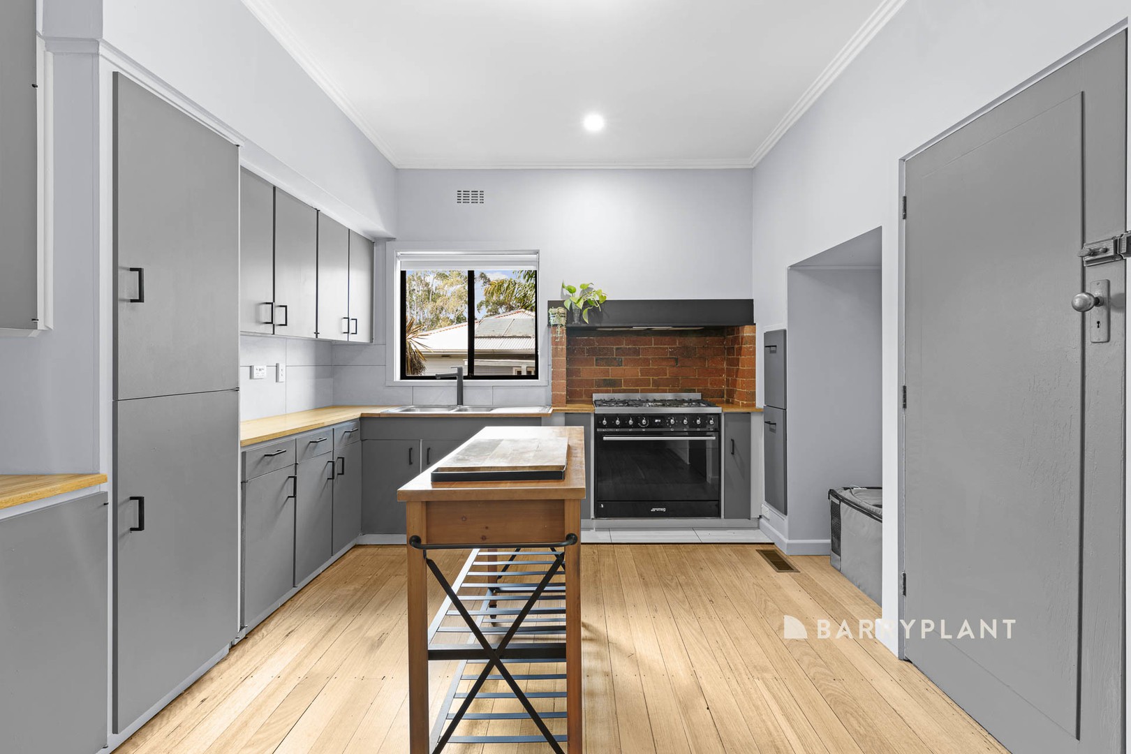 24 Pioneer Street, Warragul, VIC 3820, Warragul - Thumbnail 4
