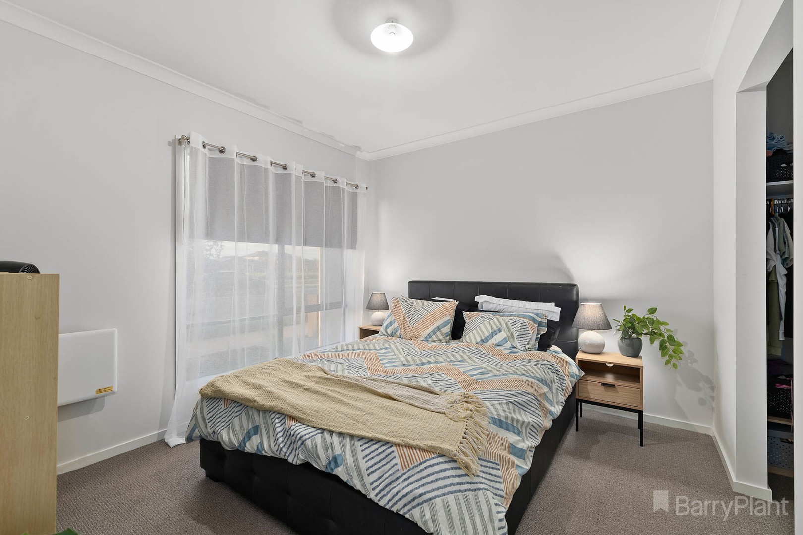 24 Plymouth Boulevard, Clyde North, VIC 3978, Clyde North - Thumbnail 8