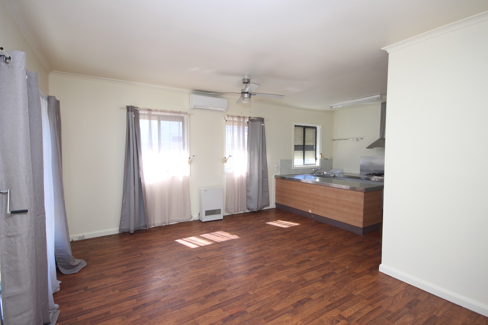 24 Princes Highway, Norlane, VIC 3214 - Thumbnail 1 - 01/03/2022