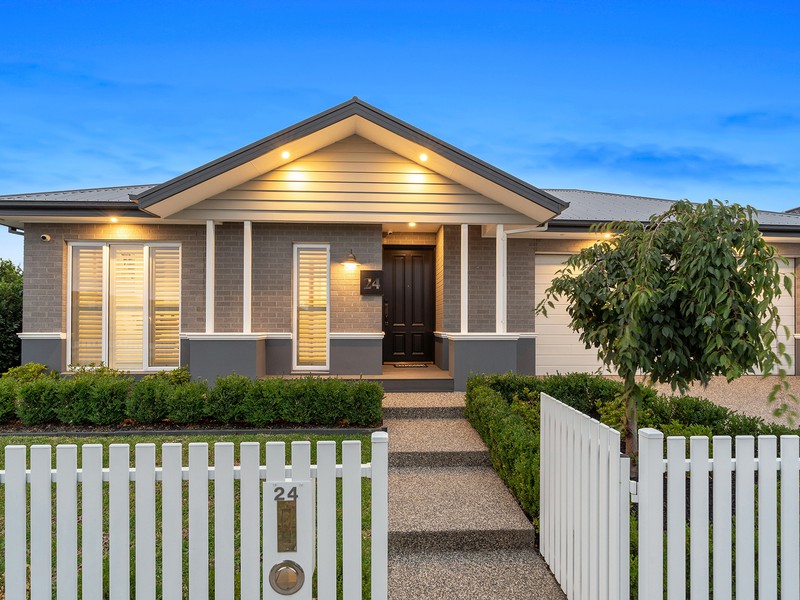 24 Regalla Drive, Greenvale, VIC 3059 - Image - 27/02/2026