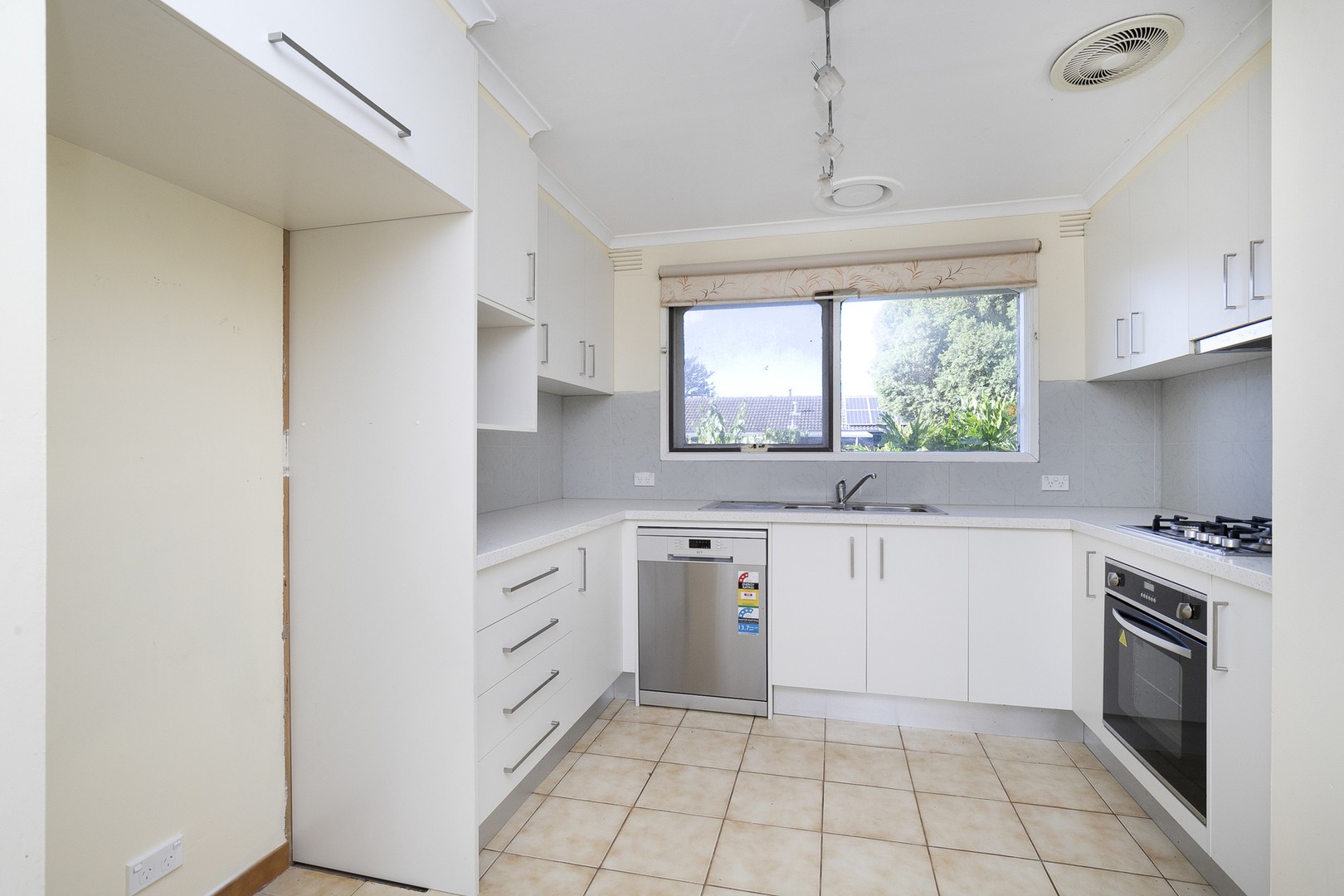 24 Rex Street, Kings Park, VIC 3021, Kings Park - Thumbnail 3