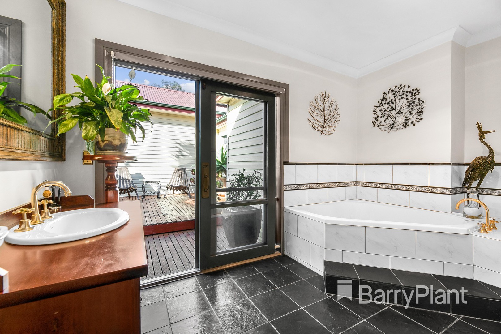 24 Richards AvenueCroydon, VIC 3136, Croydon - Thumbnail 8
