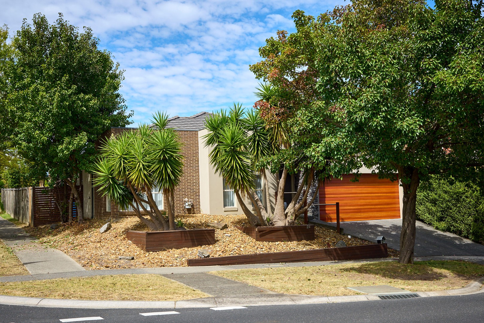 24 Ridgemont Drive, Berwick, VIC 3806, Berwick - Thumbnail 2