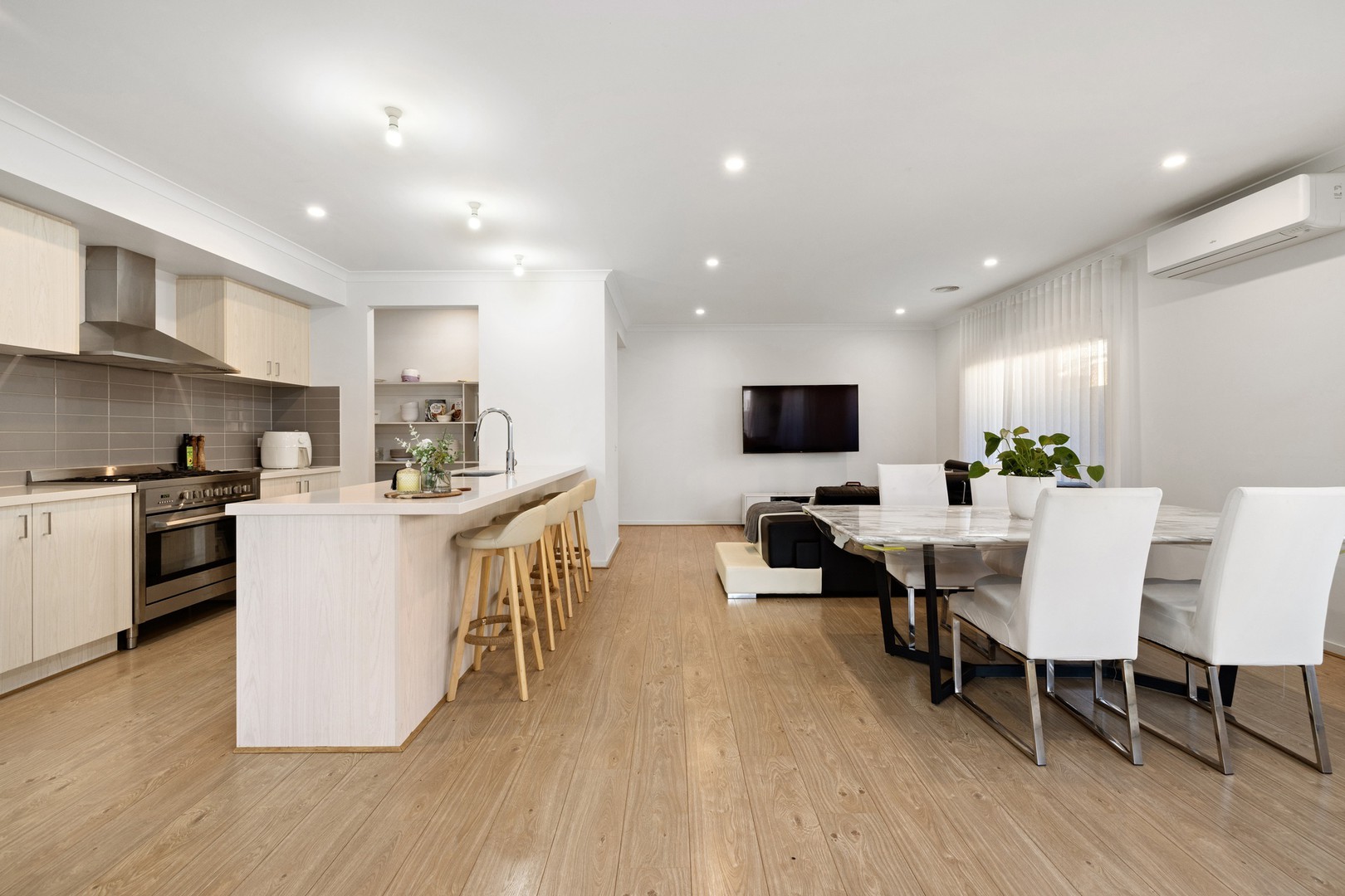 24 Roy Street, Thornhill Park, VIC 3335, Thornhill Park - Thumbnail 6
