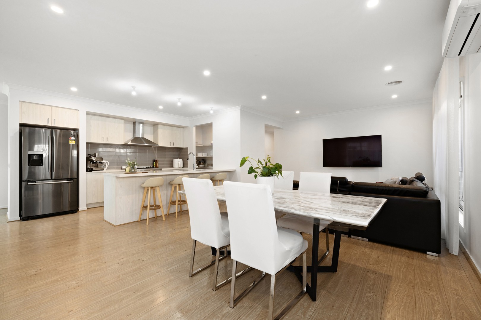 24 Roy Street, Thornhill Park, VIC 3335, Thornhill Park - Thumbnail 8