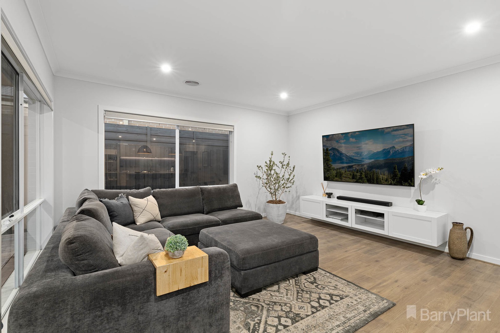 24 Rural Road, Officer South, VIC 3809, Officer South - Thumbnail 4