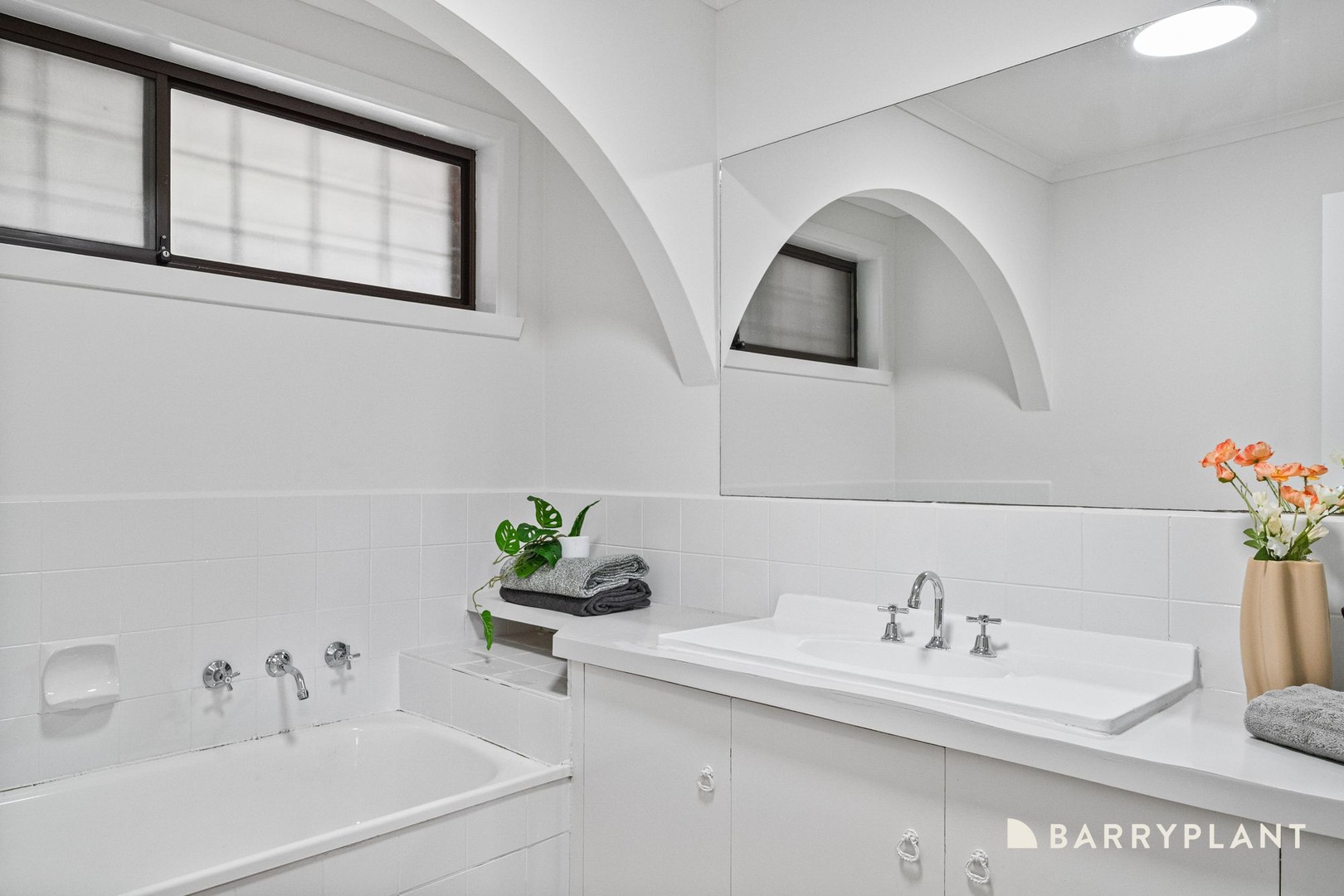 24 Ruth Street, St Albans, VIC 3021, St Albans - Thumbnail 2