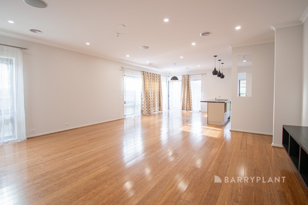 24 Saffron Avenue, Officer, VIC 3809, Officer - Thumbnail 4