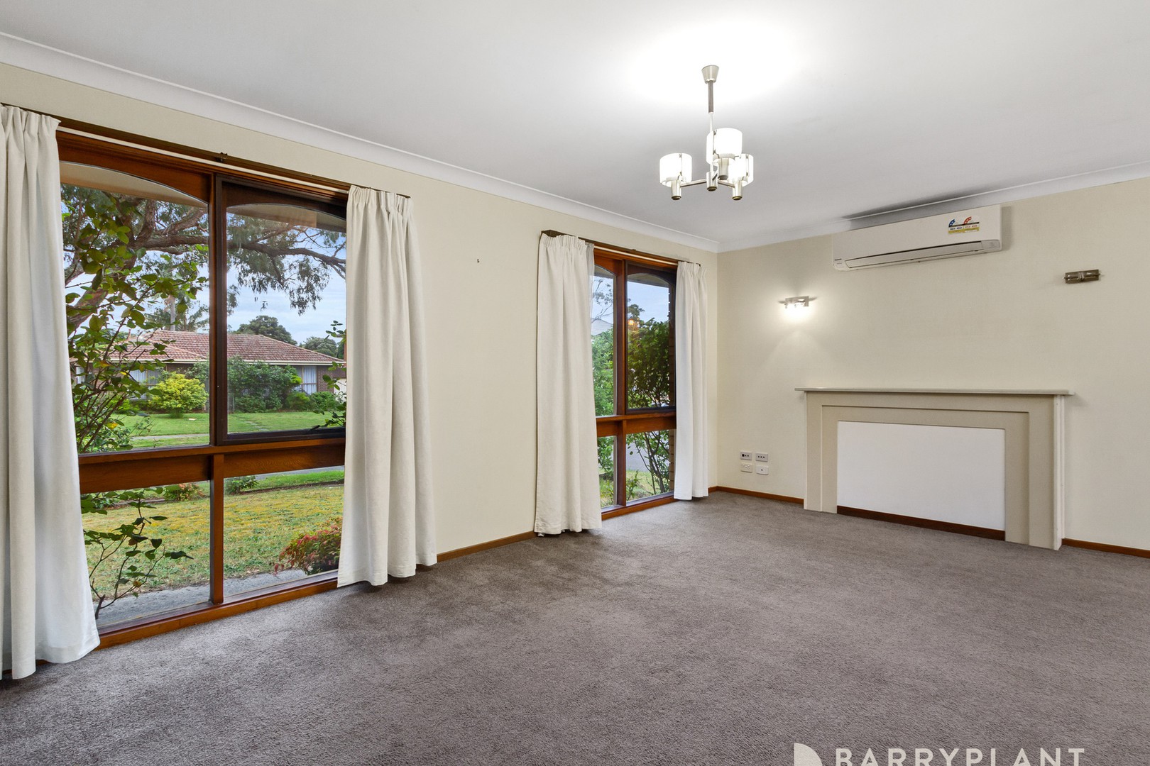 24 Sandhurst Road, Wantirna, VIC 3152, Wantirna - Thumbnail 2