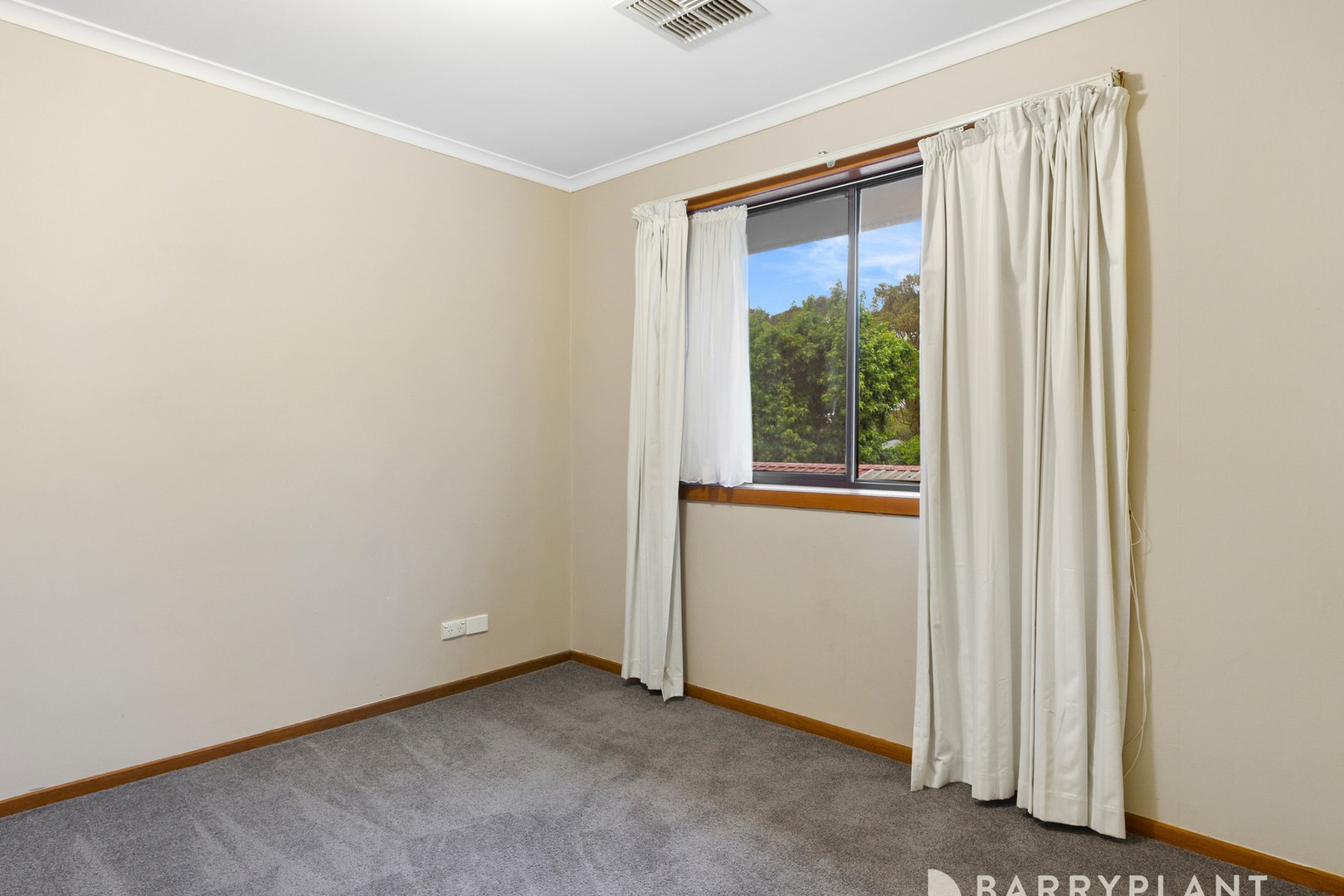 24 Sandhurst Road, Wantirna, VIC 3152, Wantirna - Thumbnail 8