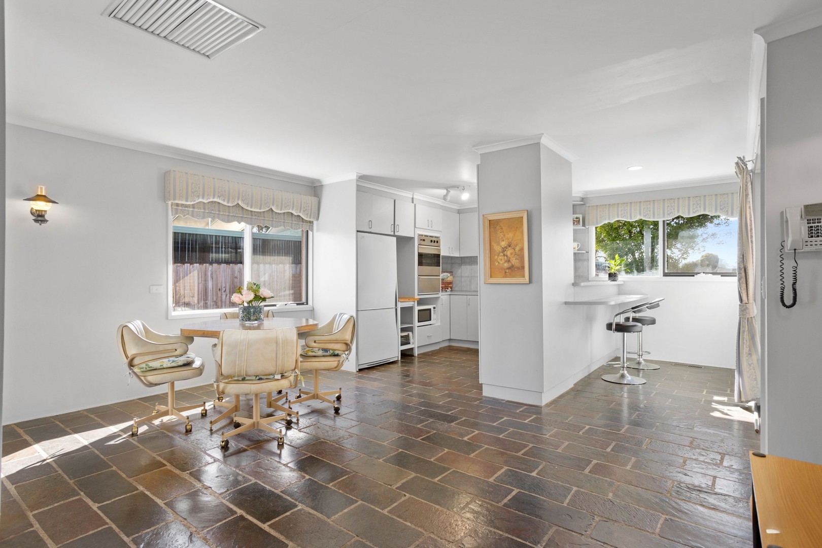 24 Savannah Crescent, Epping, VIC 3076, Epping - Thumbnail 3