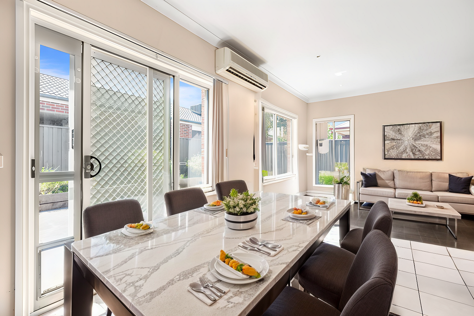 24 Scarvell Crescent, Caroline Springs, VIC 3023, Caroline Springs - Thumbnail 3
