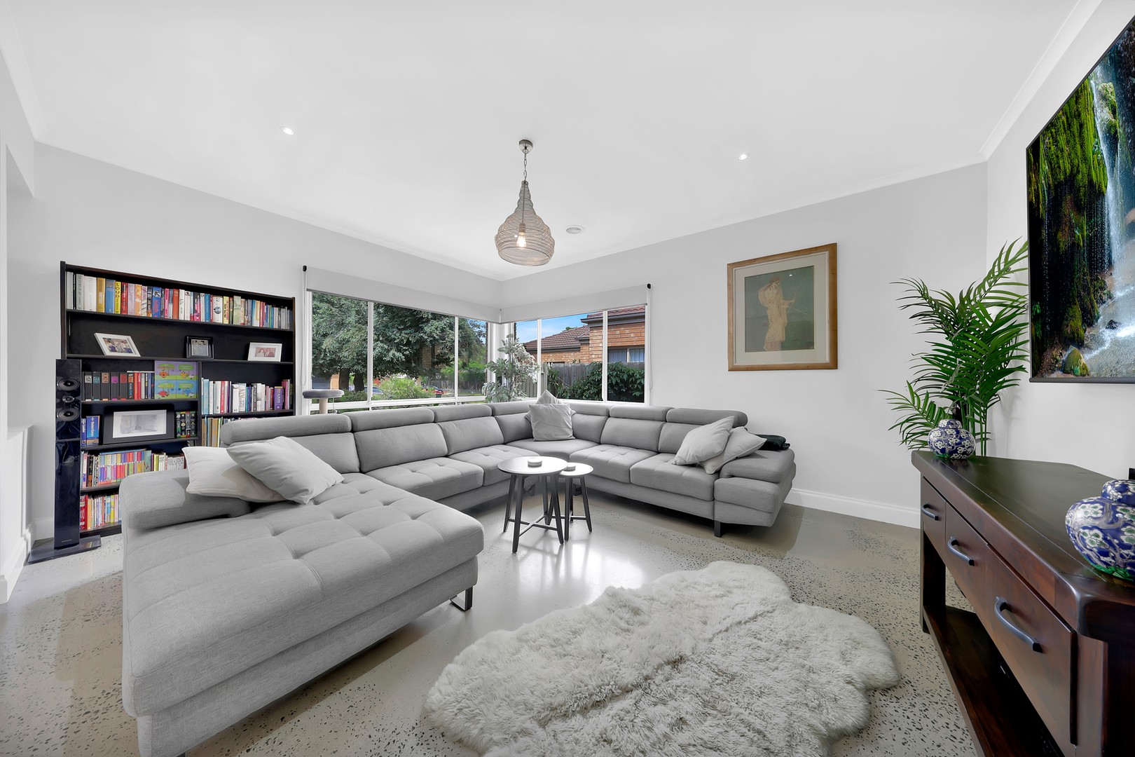 24 Silky Oak Drive, Bundoora, VIC 3083 - Thumbnail 2 - 02/03/2026