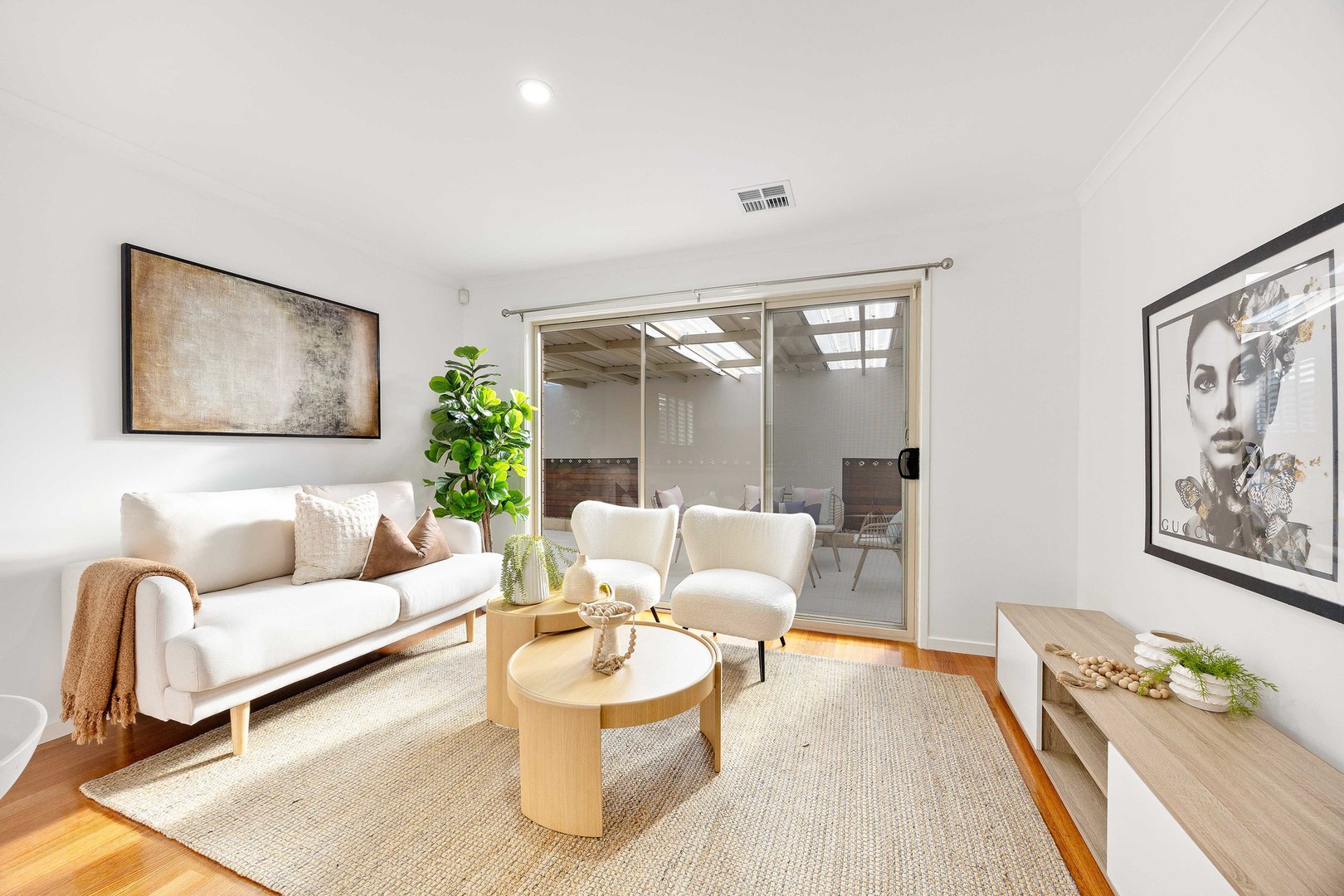 24 Strickland Crescent, Burnside, VIC 3023, Burnside - Thumbnail 8