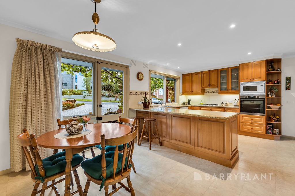 24 Strickland Drive, Wheelers Hill, VIC 3150, Wheelers Hill - Thumbnail 4
