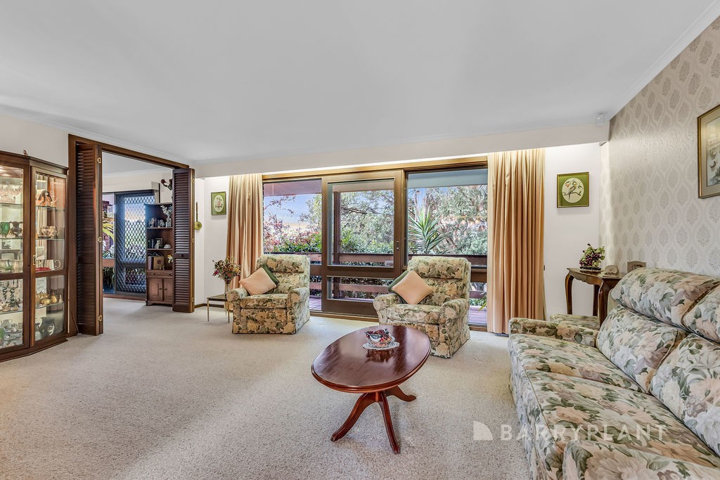 24 Strickland Drive, Wheelers Hill, VIC 3150, Wheelers Hill - Thumbnail 5
