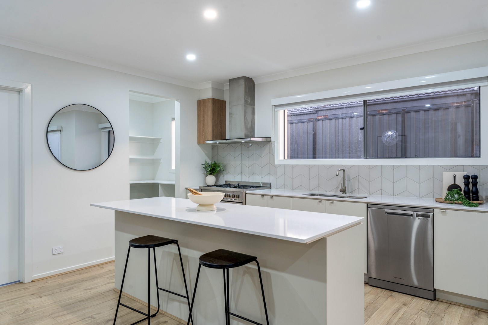 24 Telopea Road, Craigieburn, VIC 3064, Craigieburn - Thumbnail 2