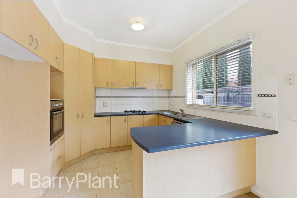24 The Glades, Taylors Hill, VIC 3037, Taylors Hill - Thumbnail 2