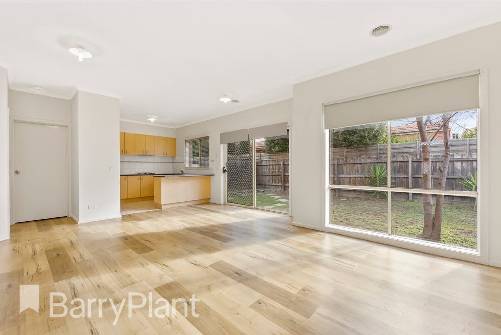 24 The Glades, Taylors Hill, VIC 3037, Taylors Hill - Thumbnail 3