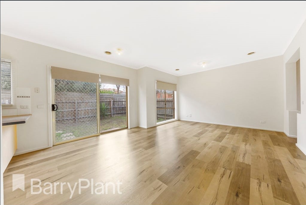 24 The Glades, Taylors Hill, VIC 3037, Taylors Hill - Thumbnail 4