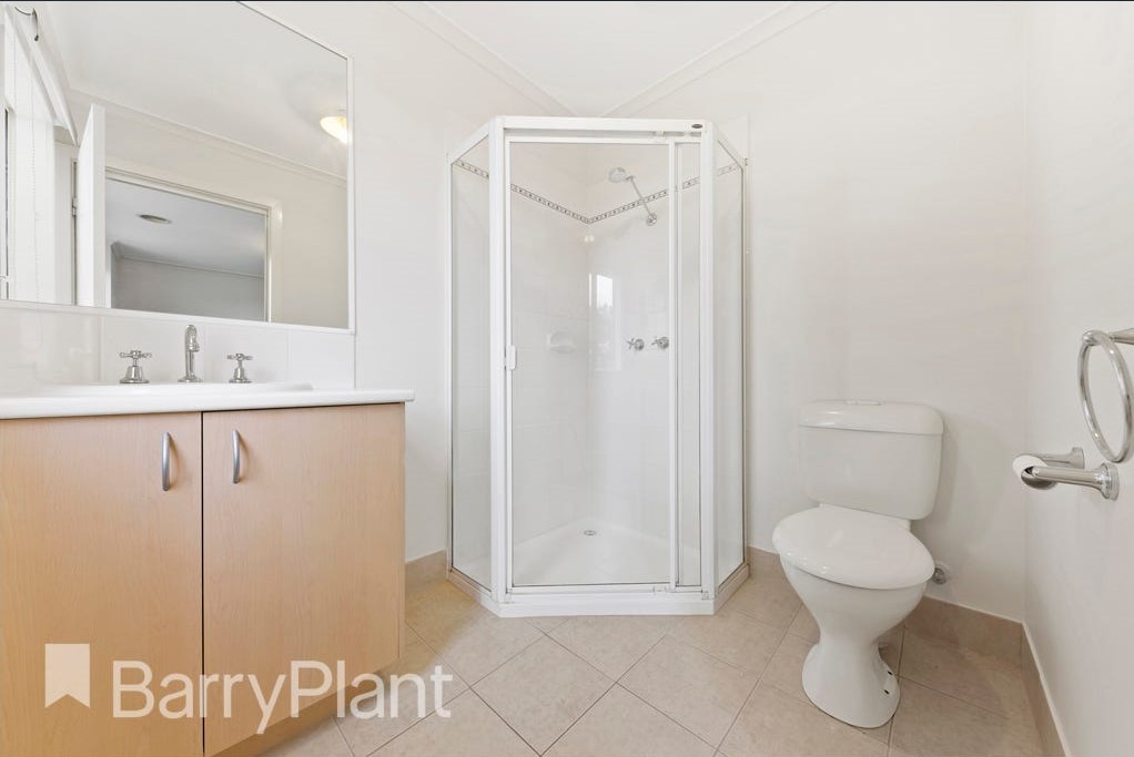 24 The Glades, Taylors Hill, VIC 3037, Taylors Hill - Thumbnail 5