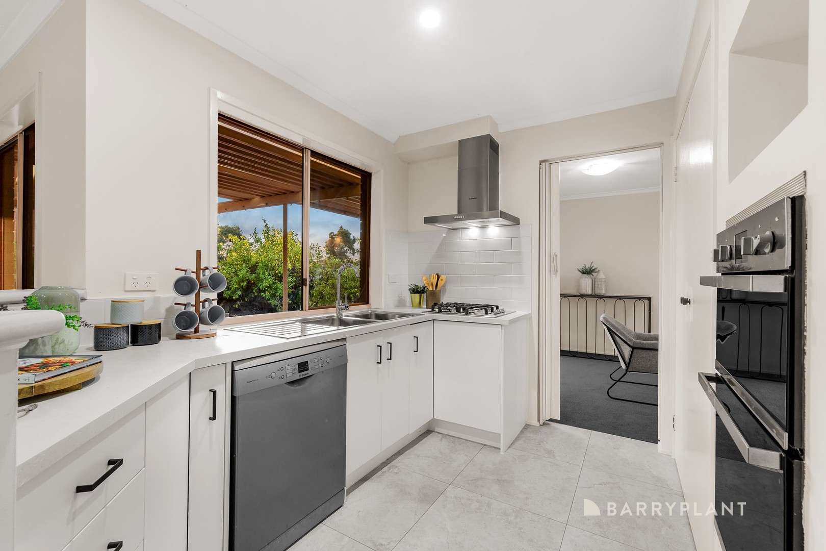 24 The Seekers Crescent, Mill Park, VIC 3082, Mill Park - Thumbnail 3