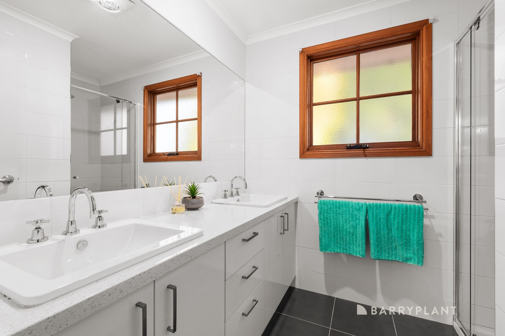24 Tintern Crescent, Wantirna South, VIC 3152, Wantirna South - Thumbnail 8