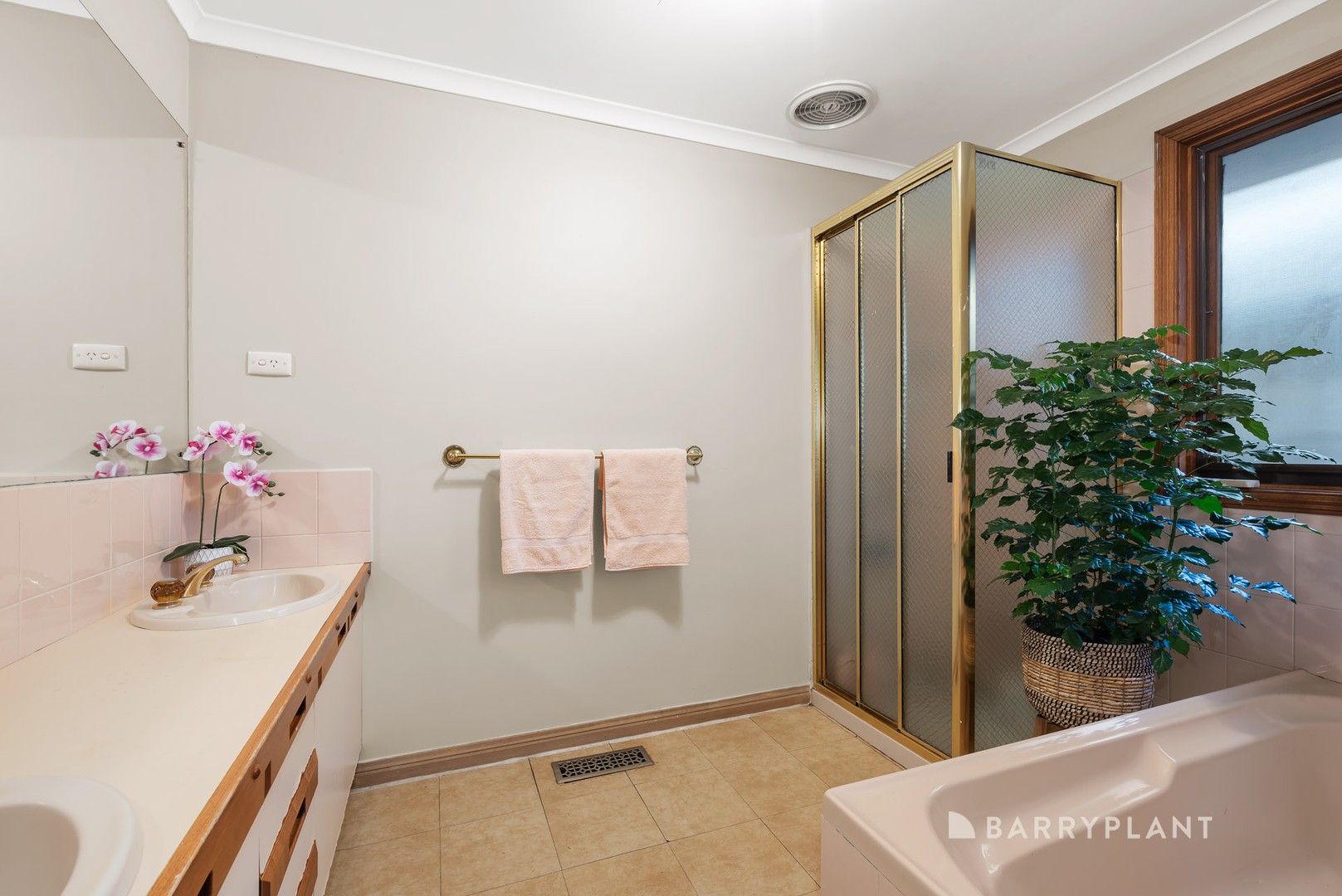24 Tintern Crescent, Wantirna South, VIC 3152, Wantirna South - Thumbnail 6