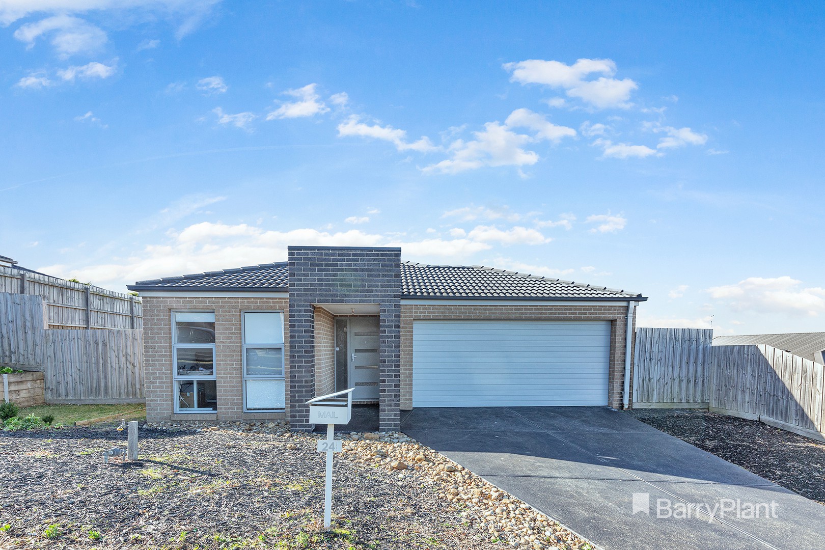 24 Todman Street, Drouin, VIC 3818, Drouin - Thumbnail 2