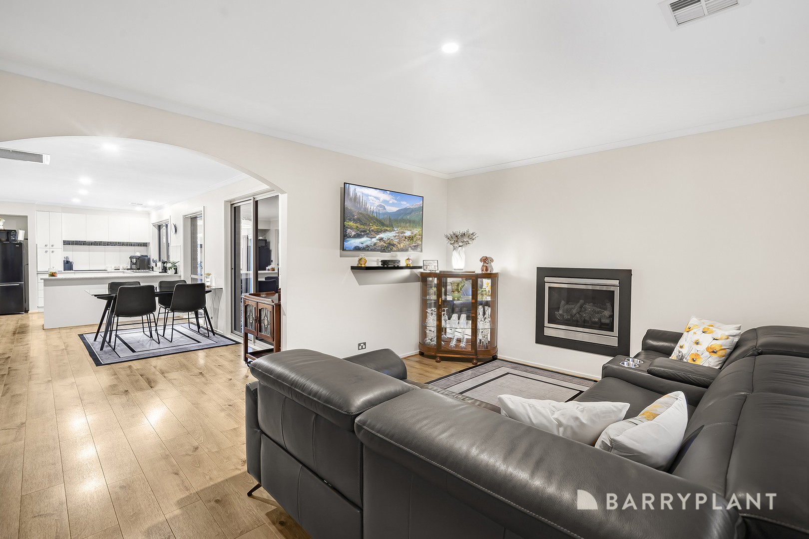 24 Trafalgar Crescent, Lilydale, VIC 3140, Lilydale - Thumbnail 6