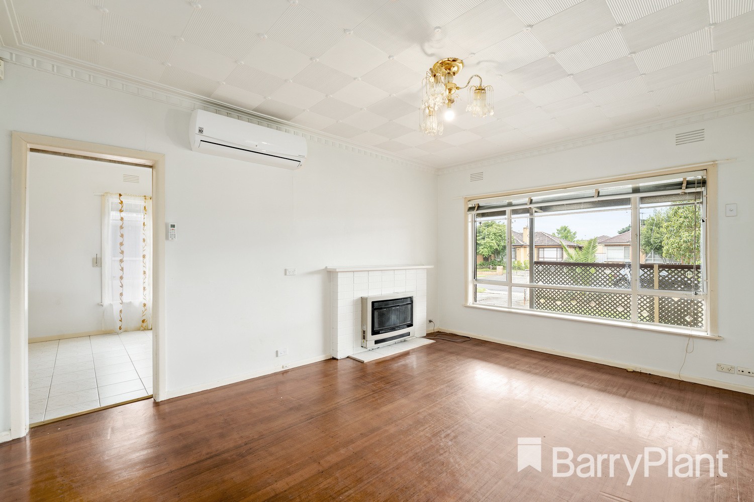24 Tudor Road, Sunshine North, VIC 3020, Sunshine North - Thumbnail 2