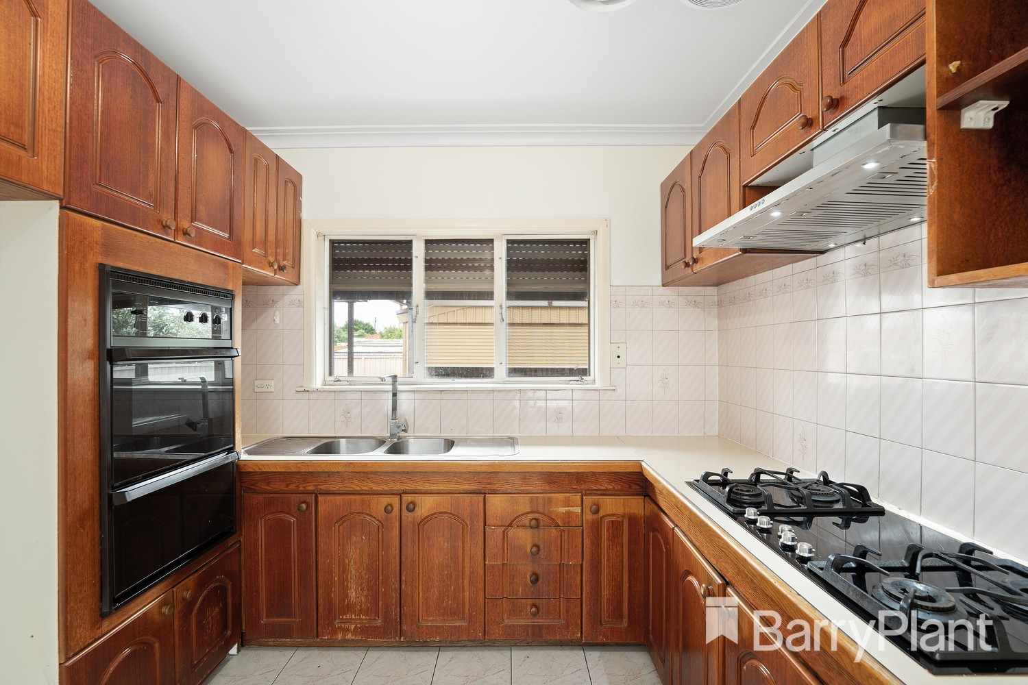 24 Tudor Road, Sunshine North, VIC 3020, Sunshine North - Thumbnail 3