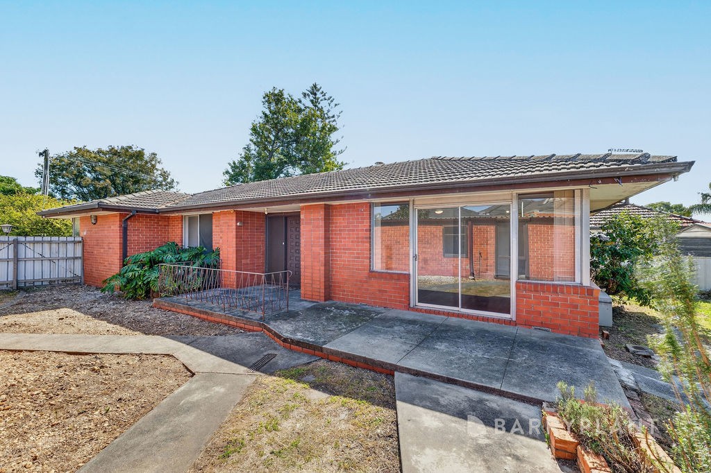 24 Turnbull Avenue, Oakleigh East, VIC 3166 - Thumbnail 2 - 07/04/2026