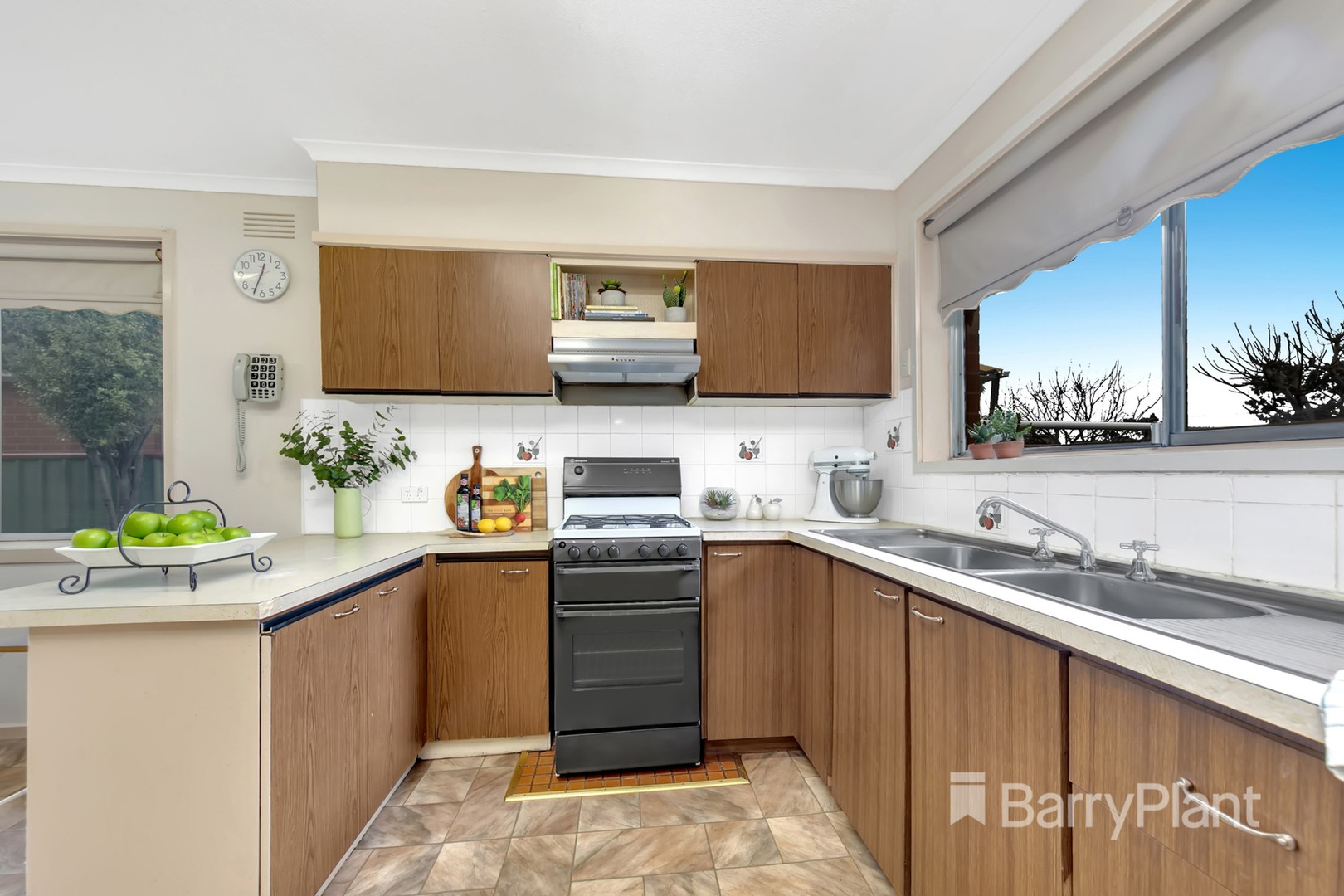 24 Valentine Avenue, Thomastown, VIC 3074, Thomastown - Thumbnail 5