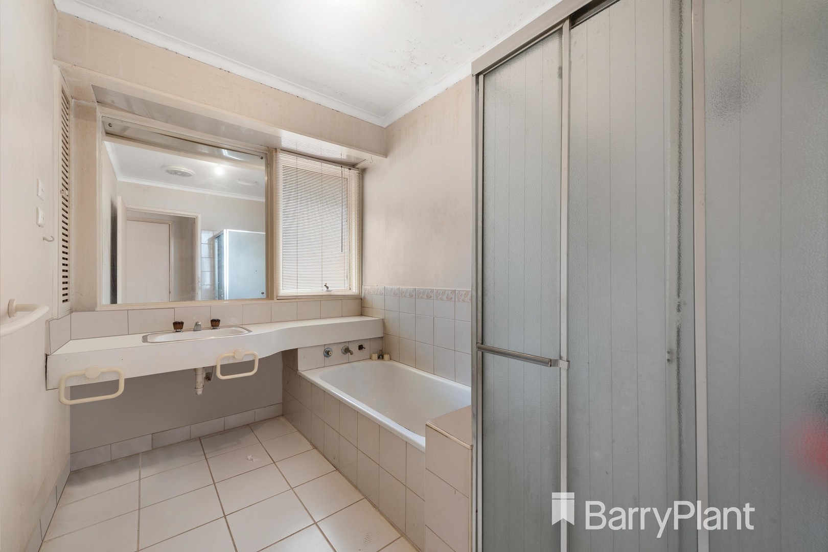 24 Vista Drive, Melton, VIC 3337, Melton - Thumbnail 5