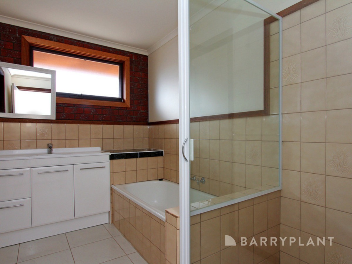 24 Walpole Avenue, Rosebud, VIC 3939, Rosebud - Thumbnail 5