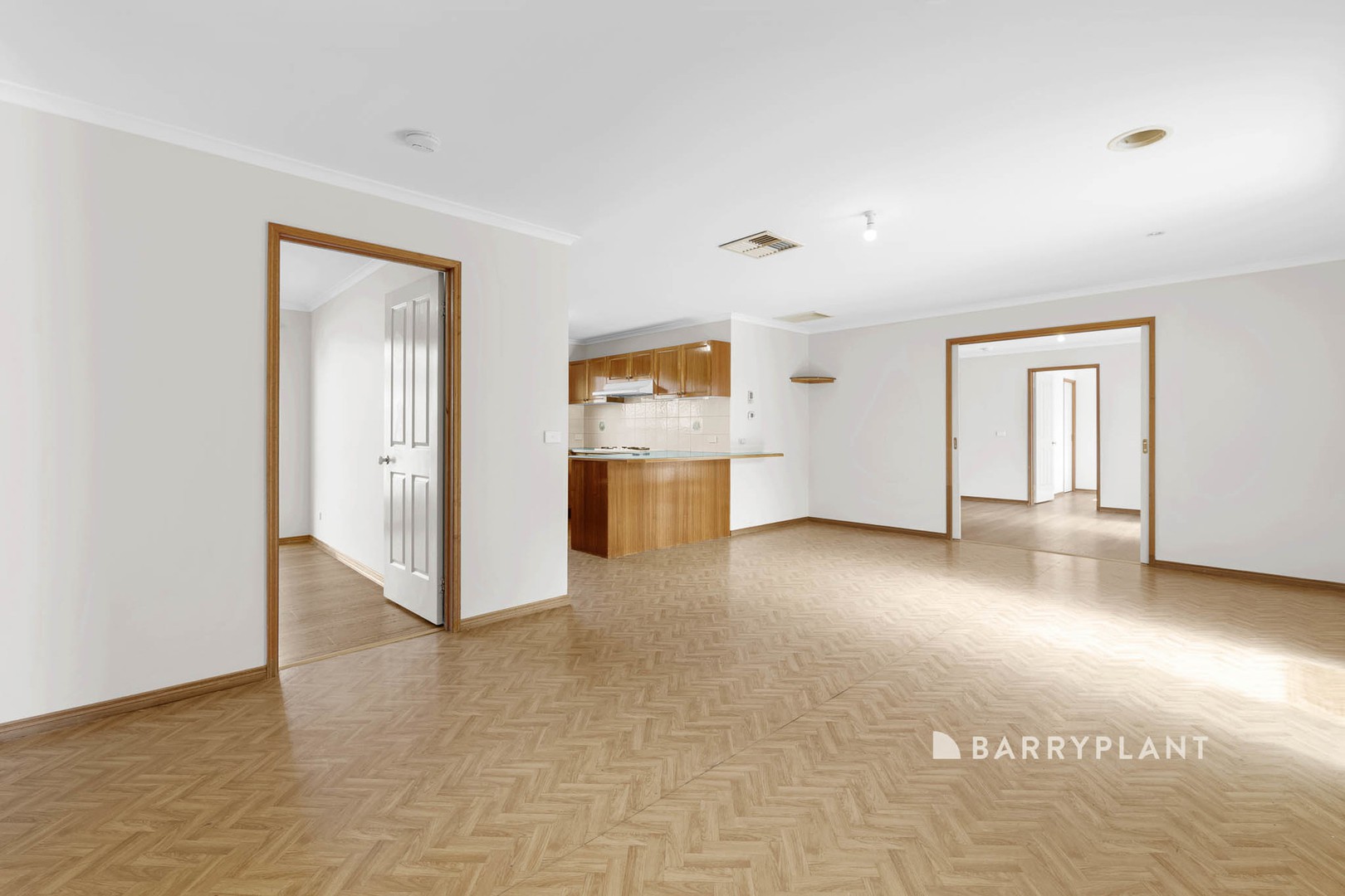 24 Warrenwood Place, Narre Warren, VIC 3805 - Thumbnail 2 - 22/09/2026