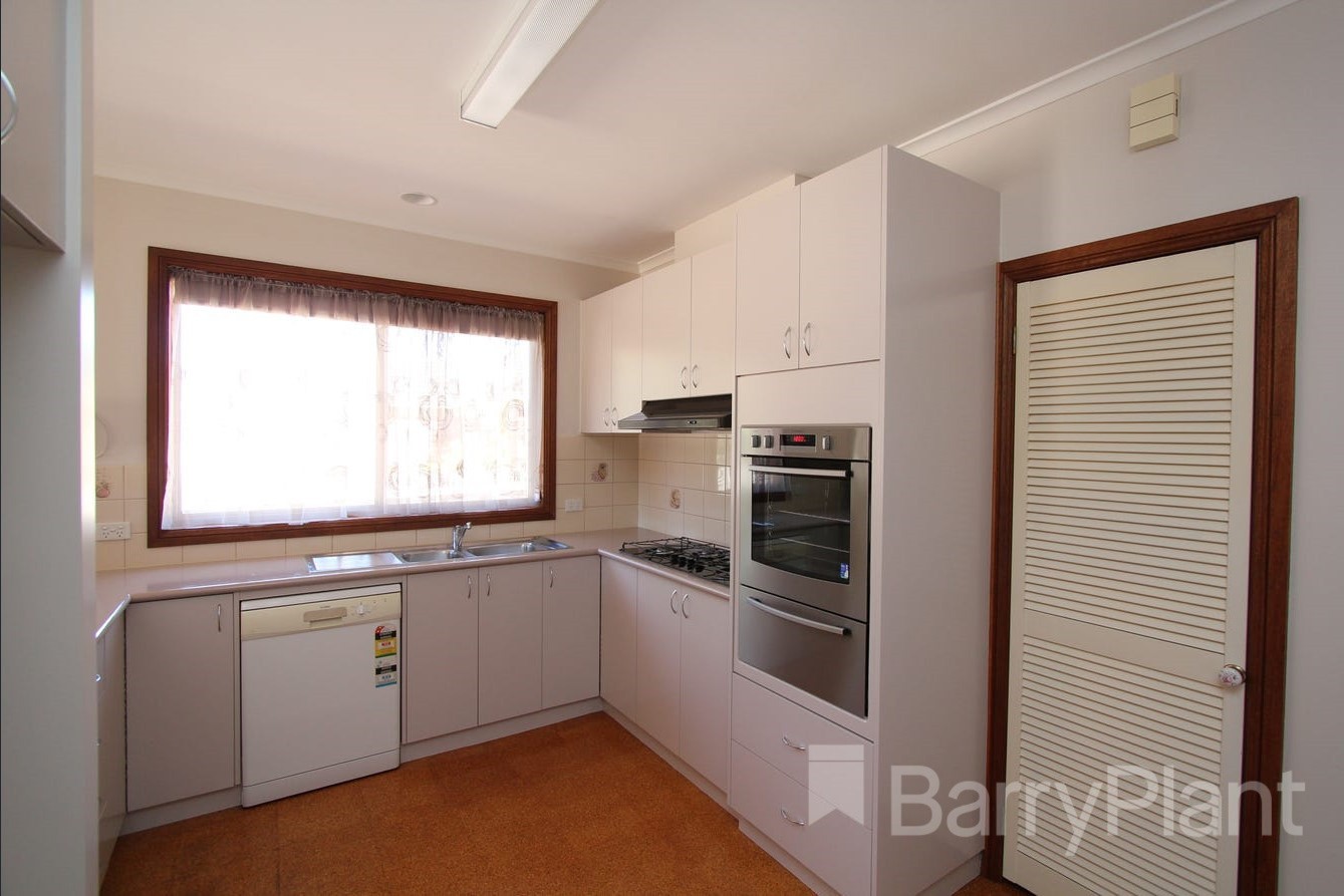 24 Wattletree Drive, Mount Helen, VIC 3350, Mount Helen - Thumbnail 2