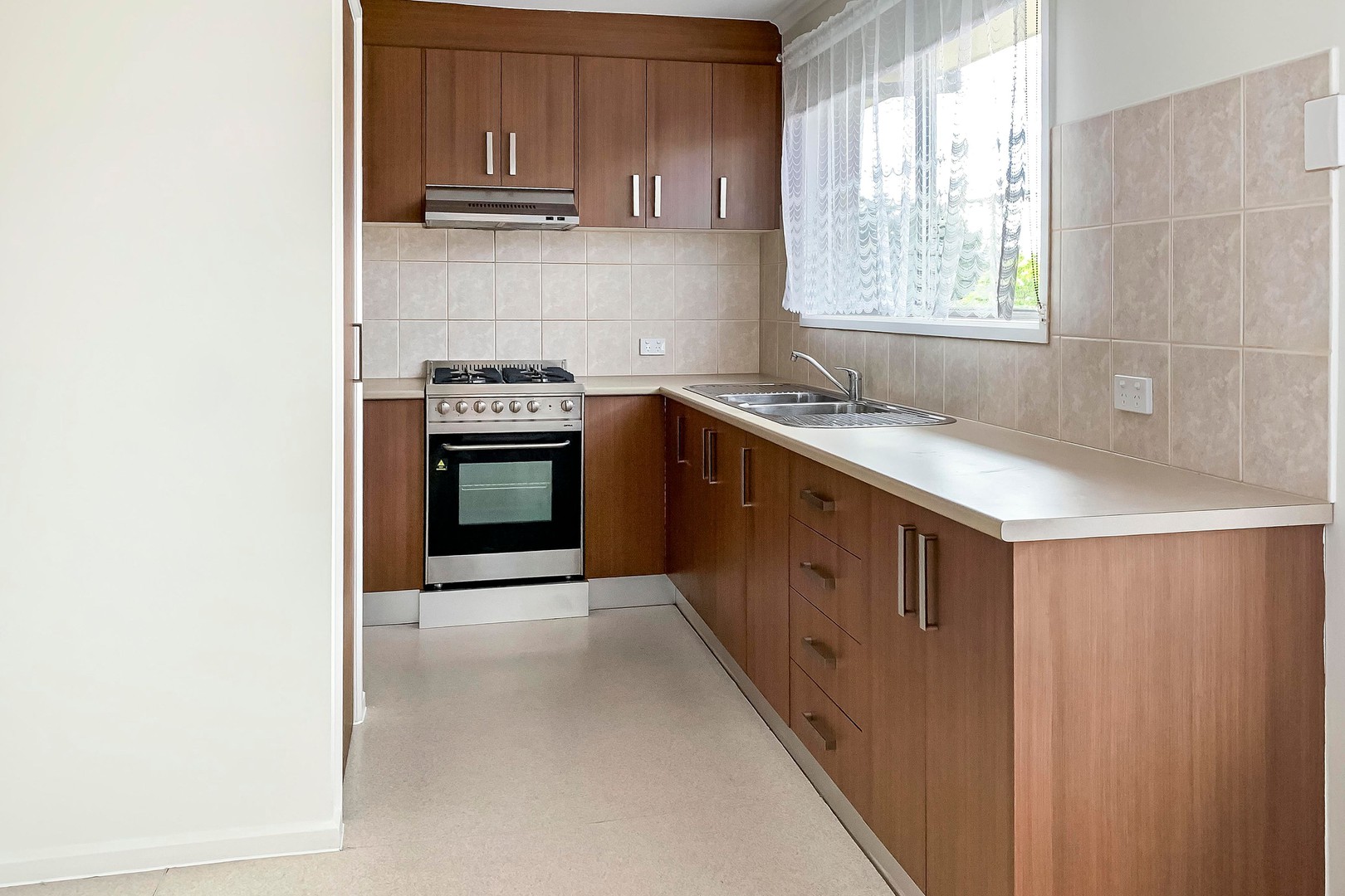 24 Wiltshire RoadGladstone Park, VIC 3043, Gladstone Park - Thumbnail 2