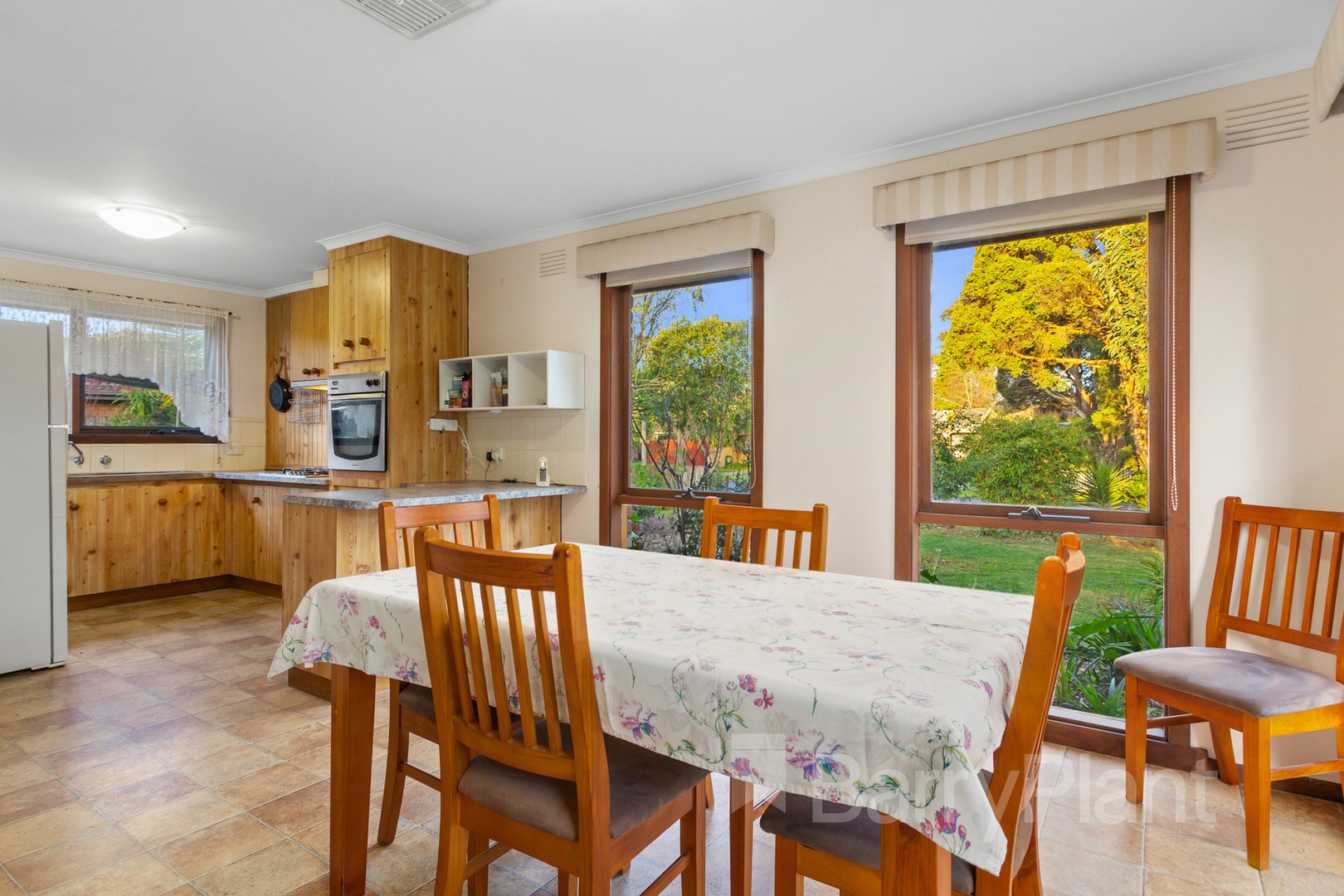 24 Winchester Drive, Bayswater North, VIC 3153, Bayswater North - Thumbnail 4