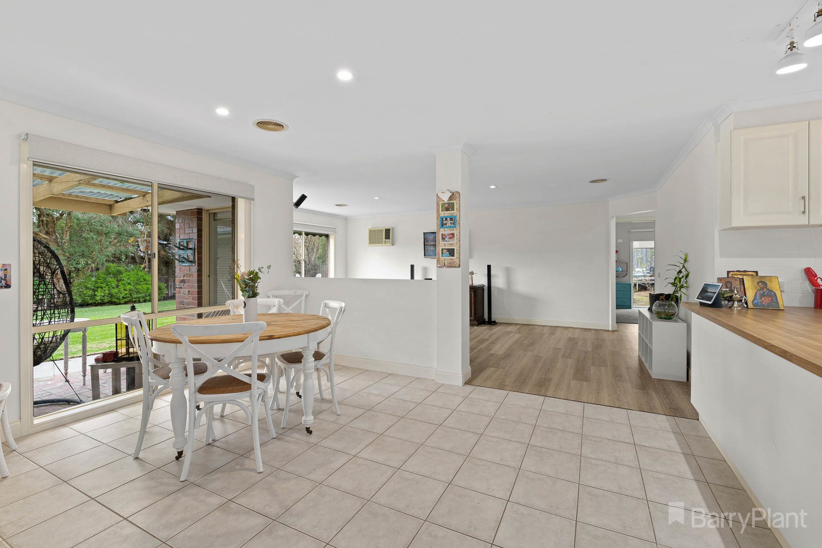 24 Wood Road, Narre Warren South, VIC 3805, Narre Warren South - Thumbnail 4