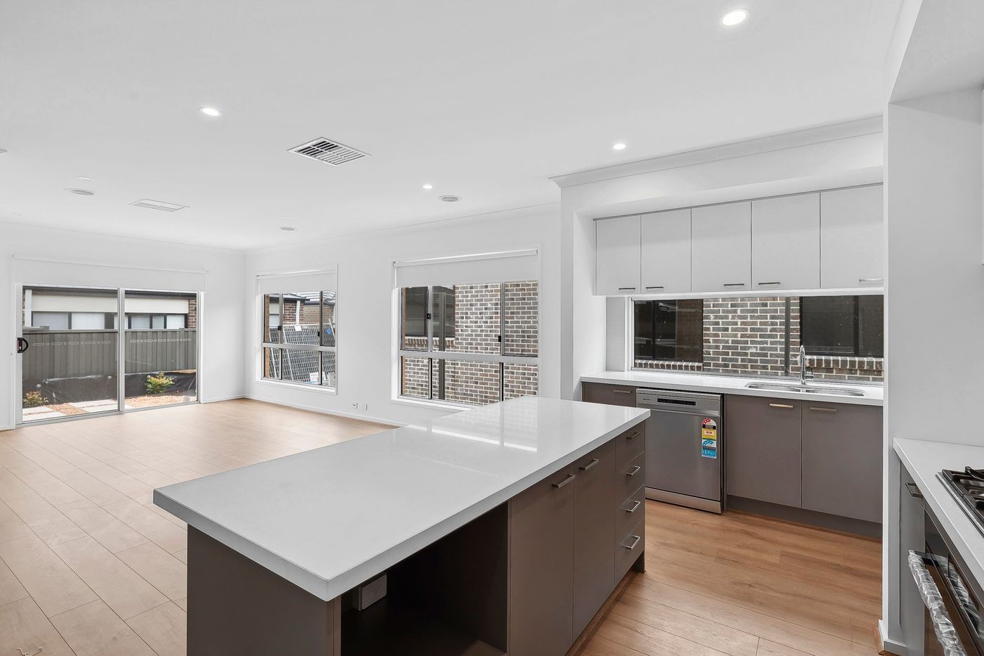 24 Yorkville Road, Kalkallo, VIC 3064, Kalkallo - Thumbnail 2