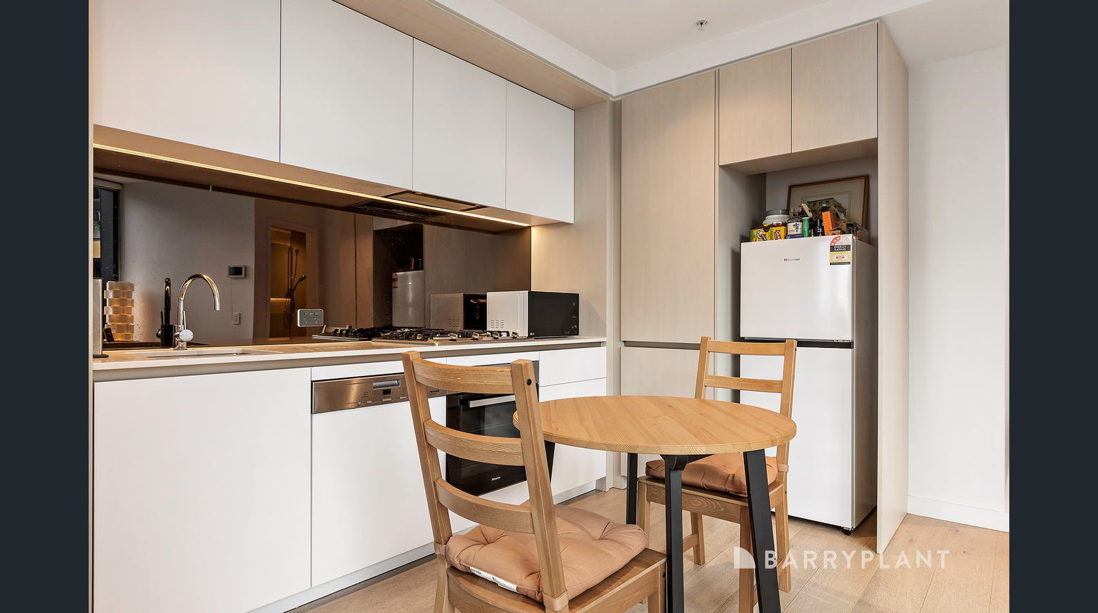 2401/628 Flinders Street, Docklands, VIC 3008, Docklands - Thumbnail 4