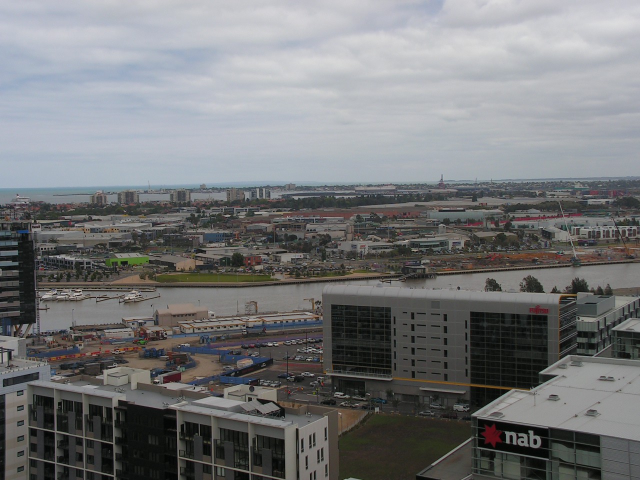 2402/100 Harbour Esplanade, Docklands, VIC 3008, Docklands - Thumbnail 2
